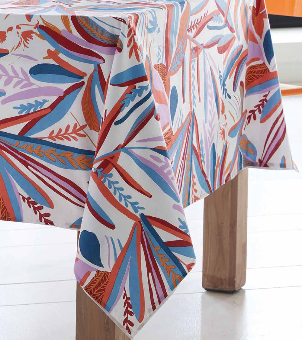 Nappe en coton imprimée feuillage multicolore Chili Salsa, artisanat français, pour vos repas au quotidien