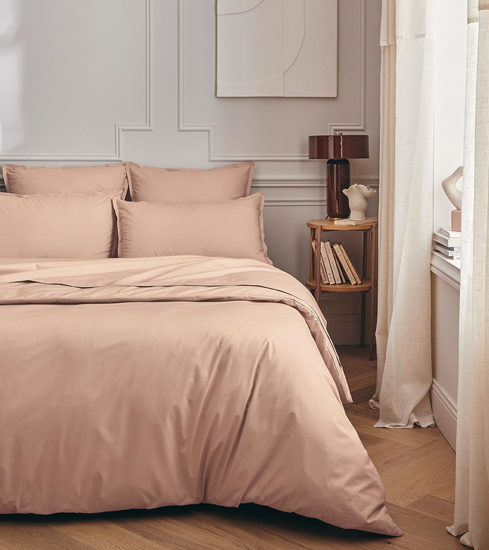 Drap Housse Percale Ballerine PREMIÈRE, drap-housse uni fabriqué en France, couleur rose saumon poudré, linge de maison uni