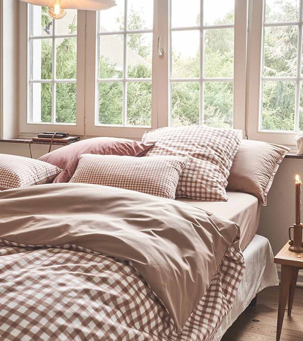 Taie d'Oreiller Percale VICHY Beige, linge de lit fabriqué en France, motif blanc beige et marron