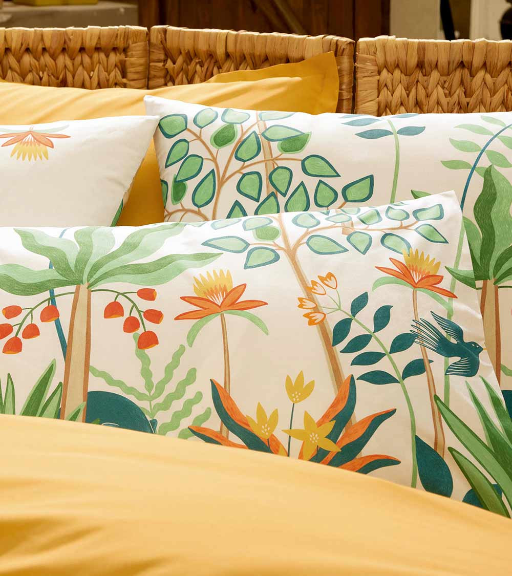 Taie d'oreiller percale CALYPSO, linge de lit fabriqué en France, motif végétaux design, blanc, jaune, vert, oiseau