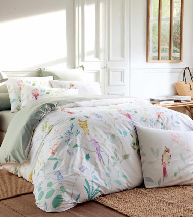 Housse de couette percale ZÉPHYR, linge de lit fabriqué en France, motif oiseaux et feuillage sur fond blanc, aquarelle