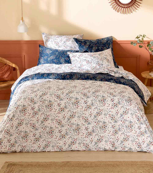 Housse de couette satin LILOU MARINE, linge de lit fabriqué en France, motif fleuri blanc et bleu marine 2