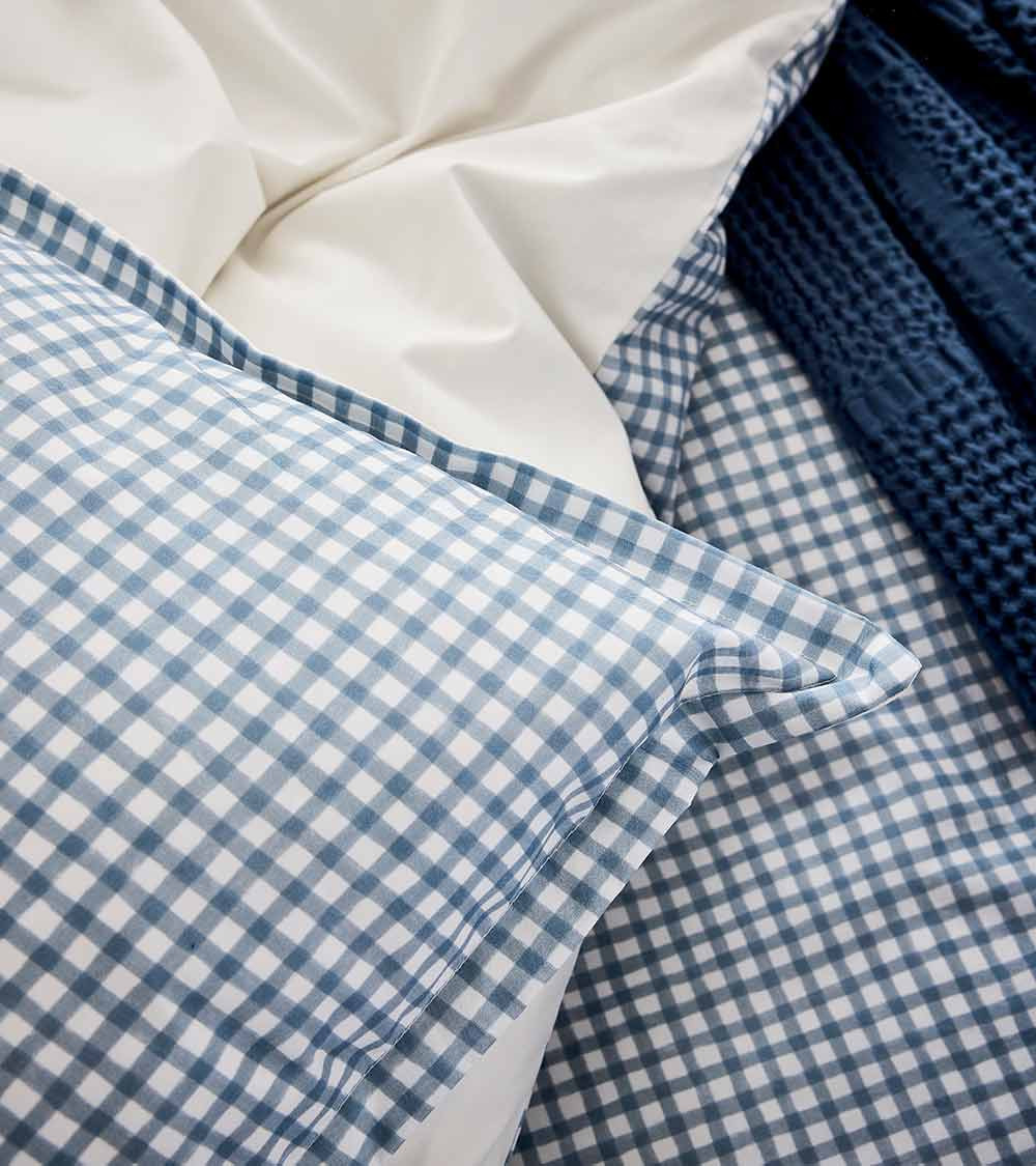 Housse de Couette Percale MINI VICHY CÉLESTE, linge de lit fabriqué en France, motif carreaux bleus sur fond blanc