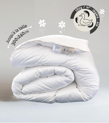 Couette duvet de canard légère été 160g/m², luxueuse et gonflante, enveloppe en satin de coton bio thermorégulé, respirante