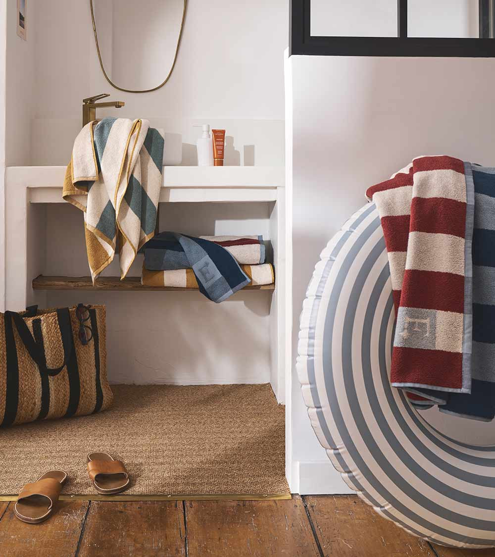 Drap de plage Transat Marin jacquard de coton, serviette de plage rayé bleue blanche et rouge